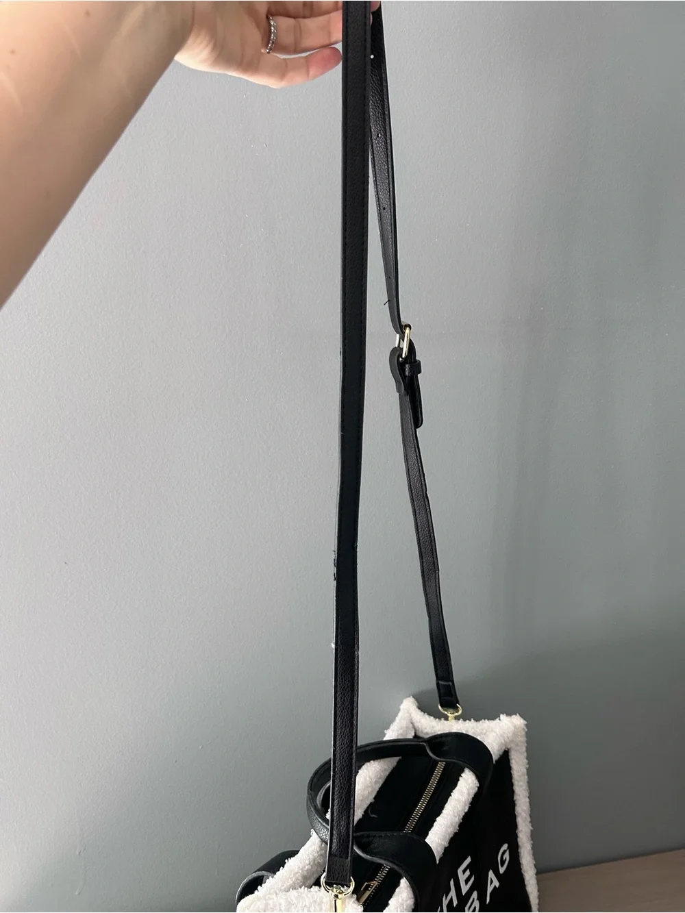 THE TOTE BAG Black and White Sherpa Trim Tote - Picture 12 of 12